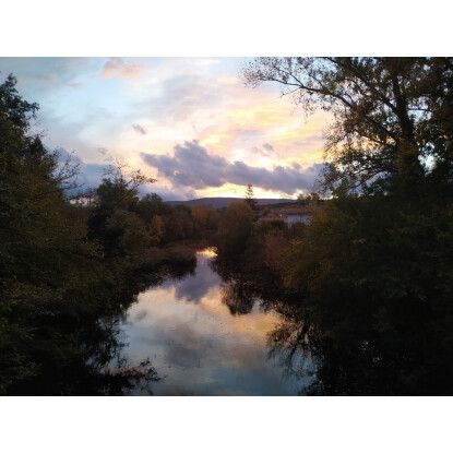 Atardecer en el río